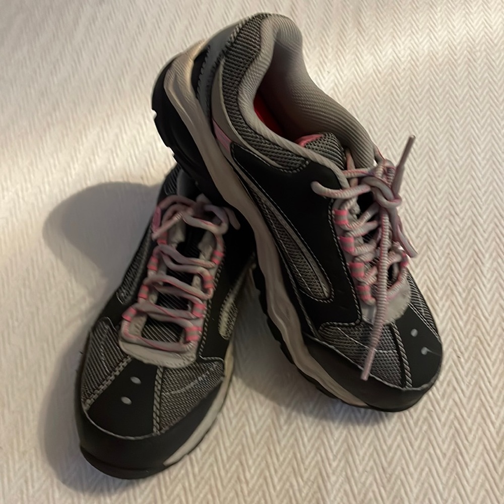 Skechers work shoes